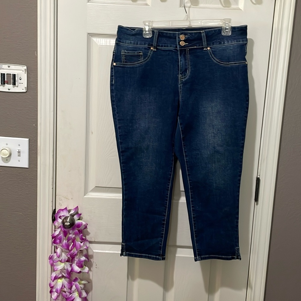 White Mark, cropped jeans